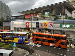 -东荟城名店仓