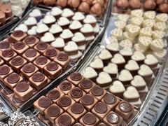 -Laderach 莱德拉(上海环贸iapm店)