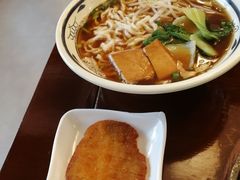 红烧大排面-雲栖斜街炸酱面馆