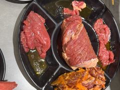 -啊美丽炭火烤肉(滑翔一店)