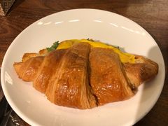 帕斯雀牛肉羊角可颂-Peet's 皮爷咖啡(东湖路手作店)