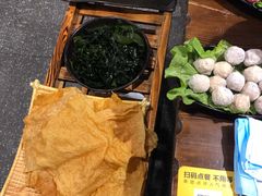 -乡土黄·鲜牛肉火锅·小龙虾(兴业街店)