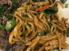 湿炒牛河-华威达牛庄(黄埔大道西店)