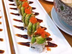 招牌牛油果绿龙卷-牛油果大师寿司(瑞景店)