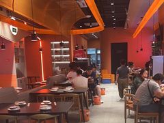 -老班长·小龙虾·鲜货烧烤大排档(金街美地店)