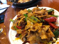 农家小炒肉-筷子