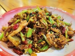 -老三样·美食研究中心(世贸路店)