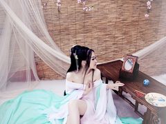 清平乐-九月鹰飞汉服摄影工作室