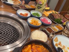 -明洞阿姨·韩式酱蟹烤肉·创意料理(三元桥店)