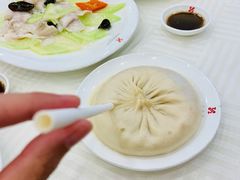 蟹黄汤包-怡园饭店-餐厅(四望亭店)