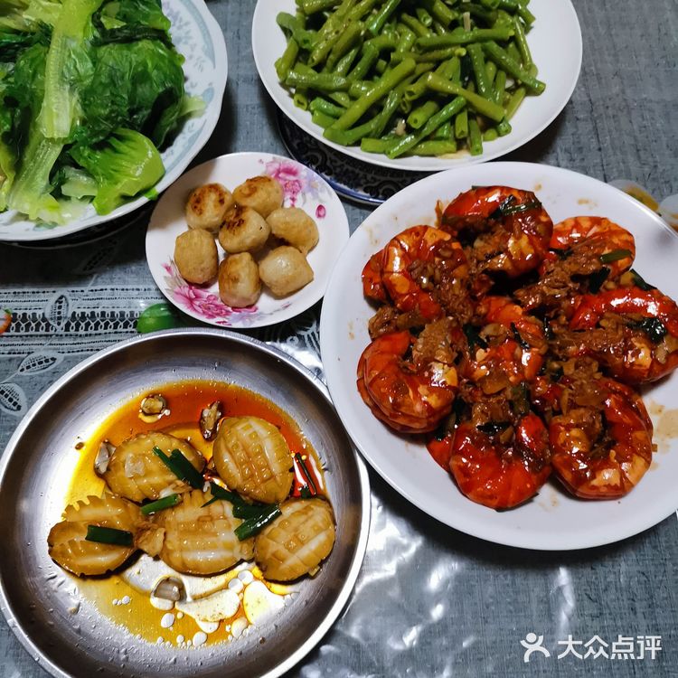 记录一天的晚餐。清蒸新鲜鲍鱼