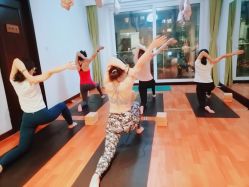 -Yvon yoga 瑜伽·精准体态管理中心