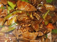 铁板爆三样-小土豆北方菜馆(文慧园店)