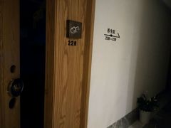 -新盈光·云会所(百丈东路店)