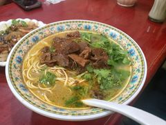 -金杨拉面王小吃面馆·牛三宝面·红烧牛肉粉