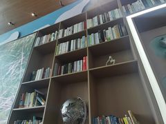 -抱抱地球咖啡馆(国家海洋博物馆店)