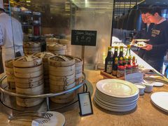 自助取餐区-大中华希尔顿酒店-念自助餐·嗨啤·小龙虾