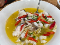 酸菜鱼-胡子大厨·超级小炒肉(晶耀前滩店)