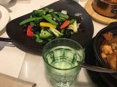 -港丽餐厅(高德置地店)