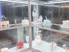 -焙丽拾光(麦凯乐直营店)