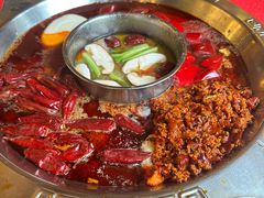 -山城年华老火锅(玉林店)