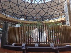 -上海滴水湖皇冠假日酒店