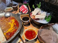 -湊湊火锅·茶憩(杭州湖滨银泰in77店)