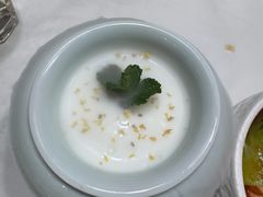 -然一素食餐厅(马利来广场店)