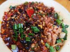 -拈签一笑黄牛肉辣卤串串