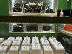 -海星奢选二手奢侈品手表包包鉴定回收寄卖(墨玉南路店)