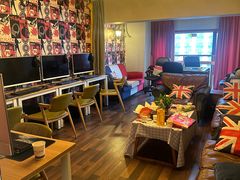 -玩坞轰趴馆·户外团建聚会主题生日派对馆(世豪广场店)