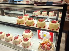 -花花卷卷·鲜食蛋糕(泉屋店)