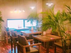 -HIGH FIVE哈福手工汉堡(桂林路店)