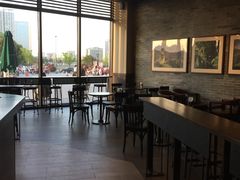 大堂-星巴克(南通世茂广场店)