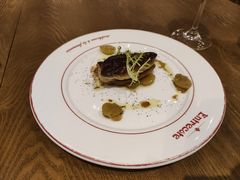 香煎鹅肝配布里欧吐司青提子酱-Entrecôte 法国牛扒馆(保利·时光里店)