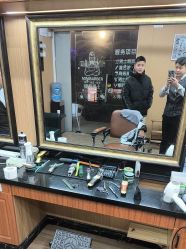 -纯剪男士理发馆·烫染专业店