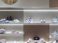 -LV路易威登(德基广场店)