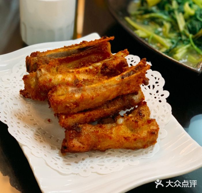 红星光发煲仔饭(文海店)椒盐排骨图片