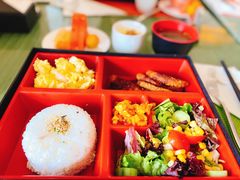 -上海浦东假日酒店逸庭咖啡厅
