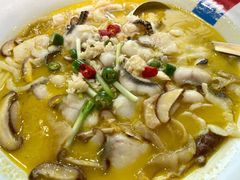 -蜜桃餐厅·伴山(湖滨商业街店)