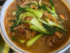 猪肉炖粉条-东北哈尔滨酱骨头馆房掌柜铁锅炖