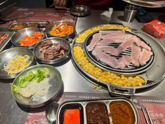 -青瓦炭韩潮烤肉(经开店)