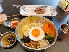 -许哥东北烧烤·铁丳烤串·宫后夹肉(繁花中心店)