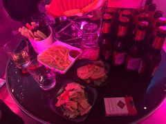 -HiIbiza酒吧