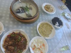 -天乐农家鱼头王(天目湖店)