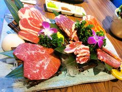 黑牛六拼-明洞阿姨·韩式酱蟹烤肉·创意料理(三元桥店)