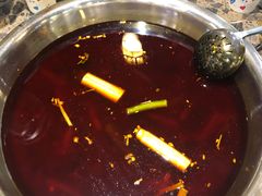 -肖肖酸萝卜鱼火锅(总店)