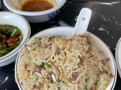 -牛一煲美食(江高店)