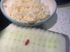 -沪小胖·小龙虾·蓝龙王(八佰伴店)