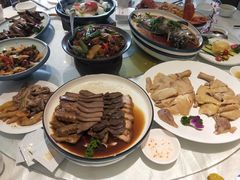 红烧乳鸽-光明招待所(邦凯科技园店)